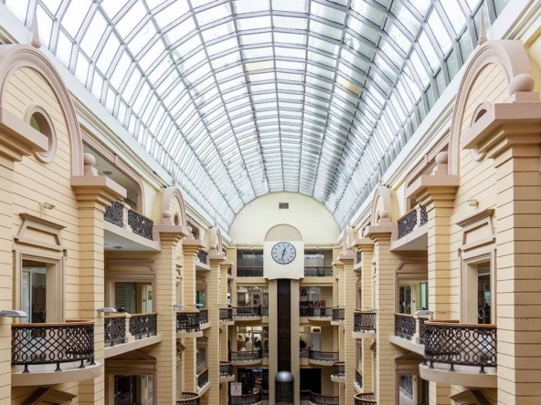 the Nikolsky Passage shopping center in Moscow