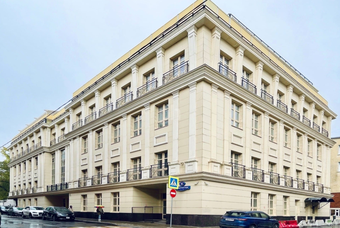 Representative building with furniture in Milyutinsky Lane in Moscow
