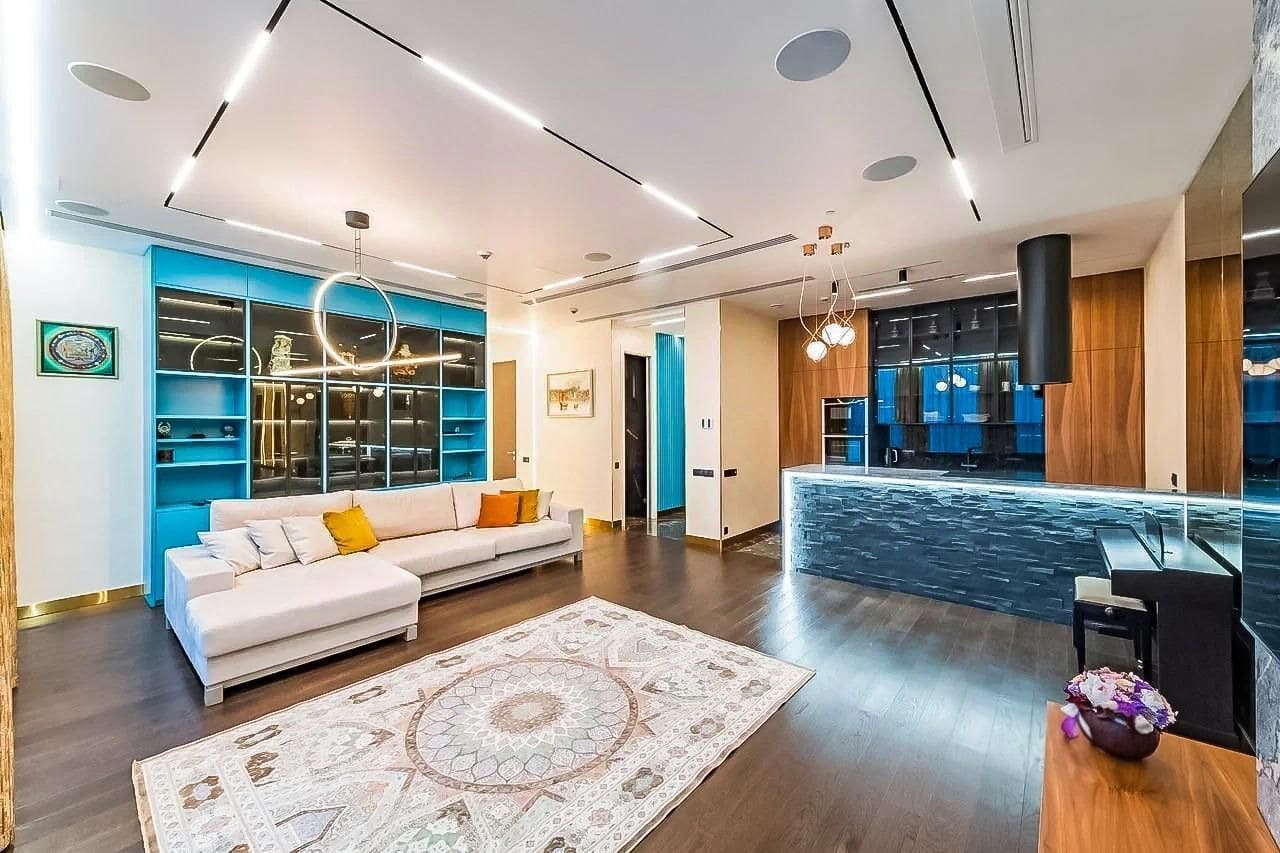 The maximum waiting time for the elevator is 1 minute and a convenient mobile application for residents where there are all services from cleaning the room to booking a movie theater in the tower