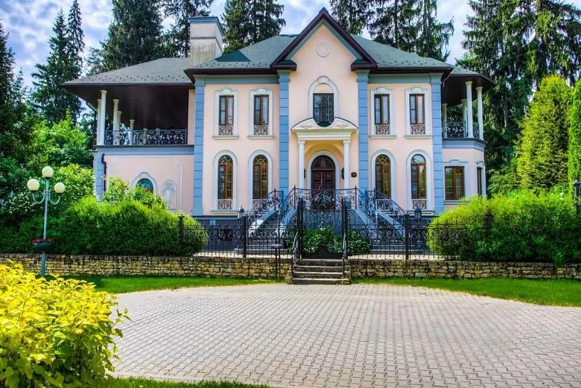 House in the Odintsovo district of the Moscow region in the village of Nikolino