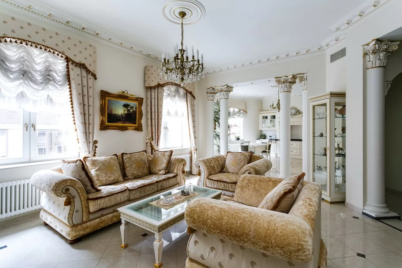Apartment on the 5th floor in Bolshoy Gvezdnikovsky Lane